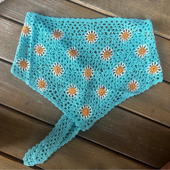 POL Crochet Floral Bandeau Top NWT - Picture 1 of 2